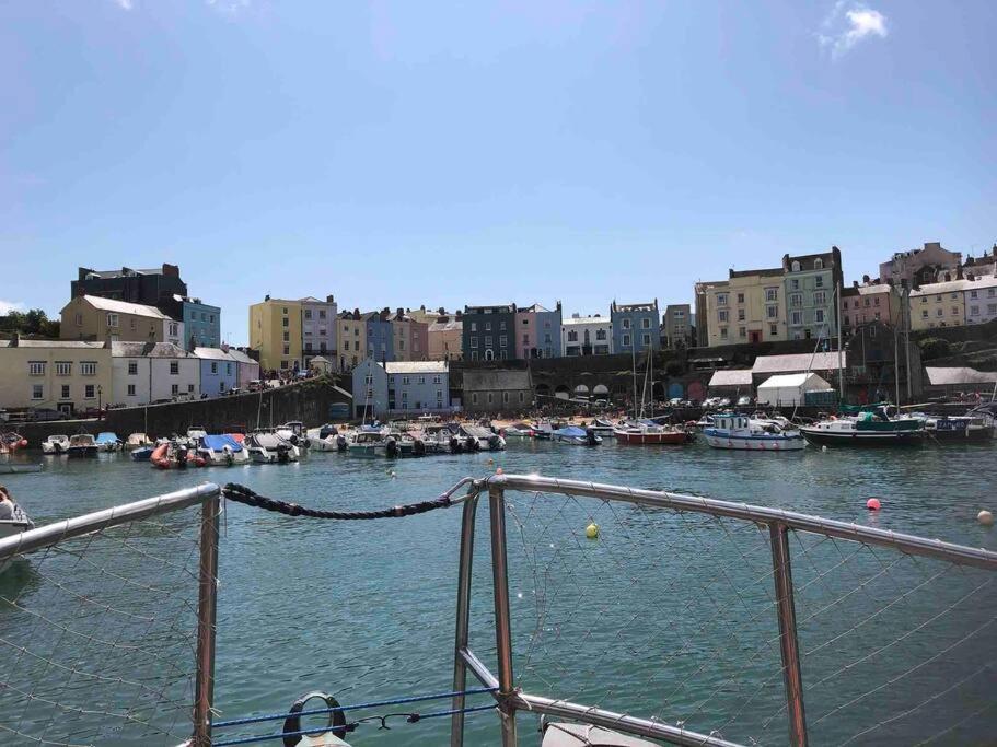 Lobster Cottage - Stylish 3 Bedroom Cottage In Heart Of Tenby Town, Pembrokeshire Eksteriør bilde