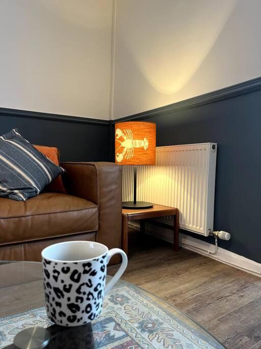 Lobster Cottage - Stylish 3 Bedroom Cottage In Heart Of Tenby Town, Pembrokeshire Eksteriør bilde