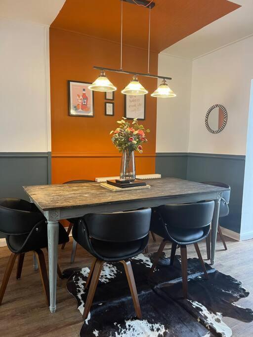Lobster Cottage - Stylish 3 Bedroom Cottage In Heart Of Tenby Town, Pembrokeshire Eksteriør bilde